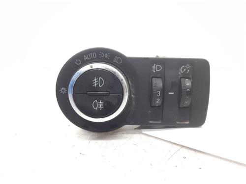 Used Headlight switch OPEL INSIGNIA A Saloon (G09) 2.0 CDTI (69) (131 hp) 6981890