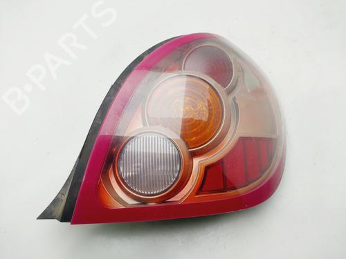 Achterlicht rechts NISSAN ALMERA II Hatchback (N16) [2000-2025]  31160971