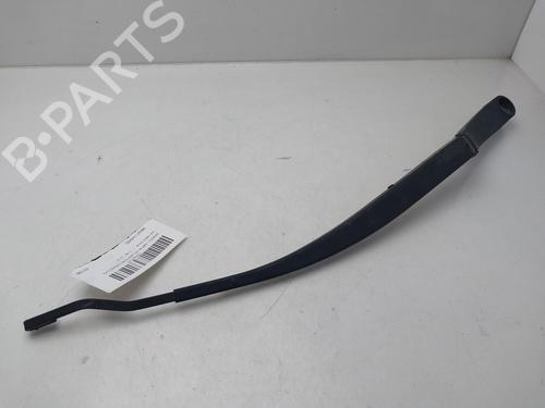 Used Front windshield wiper arm Front windshield wiper arm 37151361 37151361