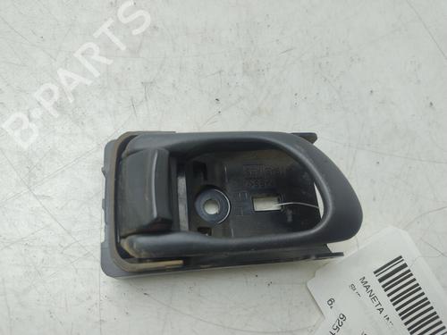 Højre bagtil invendig håndtag SUBARU FORESTER (SF_) 2.0 AWD (SF5) (122 hp) 28090033