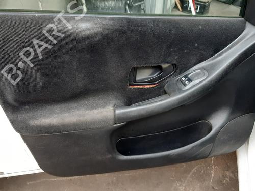 Venstre forlygte PEUGEOT 306 (7B, N3, N5) 2.0 HDI 90 | BP21185906C28