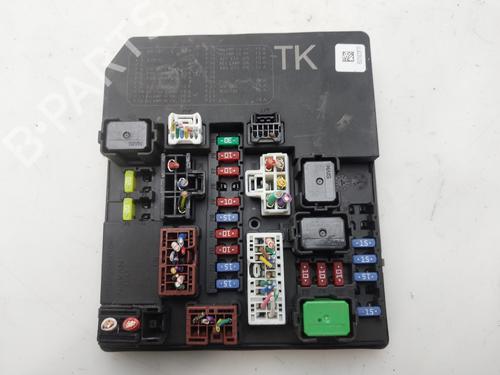 Used Fuse box Fuse box NISSAN JUKE (F15) [2010-2019] 40022118 40022118