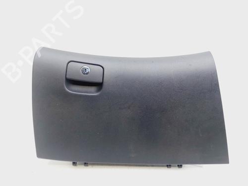 Used Glove box HYUNDAI i30 (FD) 1.4 (109 hp) 26384956