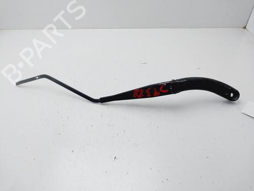 Used Front windshield wiper arm FIAT FIORINO Box Body/MPV (225_) 1.3 D Multijet (225BXD1A, 225BXB1A, 225BXB11) (75 hp) 29270084
