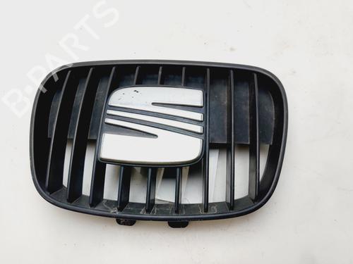 Used Grille SEAT AROSA (6H1) 1.4 TDI (75 hp) 28013093