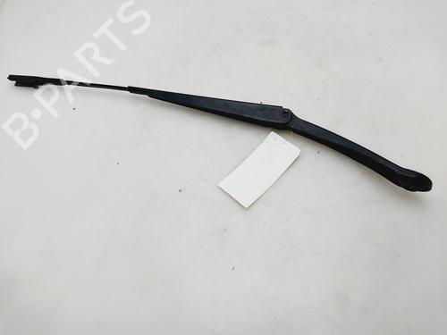 Used Front windshield wiper arm MERCEDES-BENZ B-CLASS Sports Tourer (W246, W242) [2011-2018]  28123849
