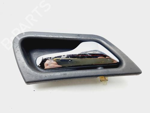Used Front right interior door handle MERCEDES-BENZ C-CLASS (W203) C 180 Kompressor (203.046) (143 hp) 21675283