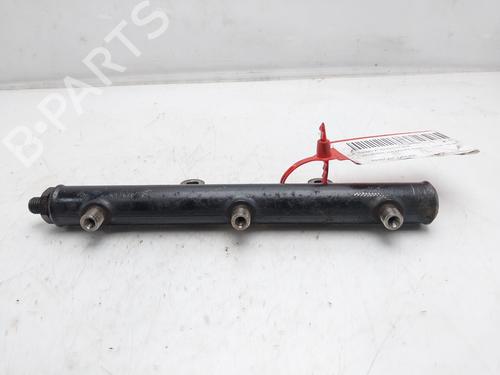 Used Injection rail PEUGEOT 407 Coupe (6C_) 2.7 HDi (204 hp) 17901205