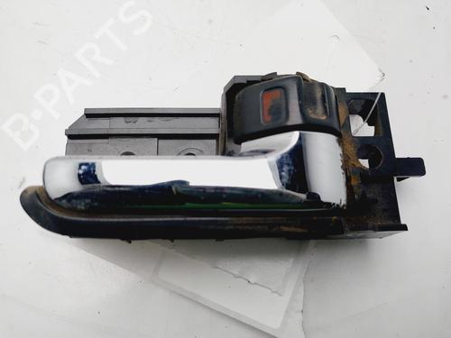 Poignée intérieure avant droite TOYOTA COROLLA (_E12_) 1.4 D (NDE120_, NDE120R) (90 hp) 31914841