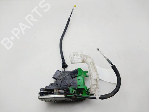 venstre-foran-las-kia-carens-iv-2013-32232016 main image