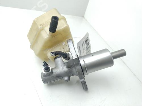 Used Brake master cylinder BMW X3 (E83) 2.0 d (150 hp) 23102956