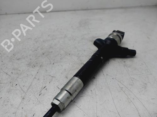 Injector TOYOTA AVENSIS Estate (_T25_) 2.0 D-4D (ADT250_, ADT250R) | BP26592557M100 