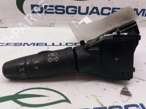 Used Headlight switch NISSAN PRIMERA (P12) 1.6 (109 hp) 2865506