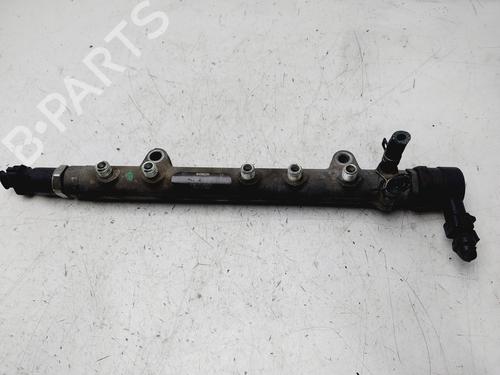 Used Injection rail TOYOTA YARIS (_P1_) 1.4 D-4D (NLP10_, NLP10R) (75 hp) 29616795