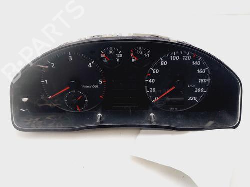Used Instrument cluster AUDI A4 B5 (8D2) [1994-2001]  31160997