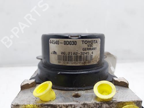 ABS pump TOYOTA YARIS (_P13_) 1.0 (KSP130_, KSP130) | BP17902893M43 
