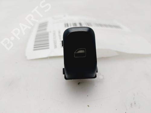 Interrupteur de vitre avant droite AUDI A4 B8 Avant (8K5) 2.0 TDI (143 hp) 24800529