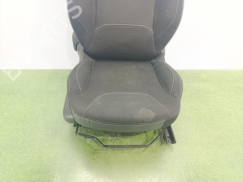 Right front seat CITROËN DS3 (SA_) 1.6 VTi 120 | BP38014337C16 - Image 7