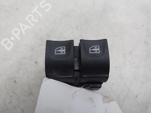 Used Left front window switch RENAULT CLIO IV (BH_) [2012-2021]  17439712