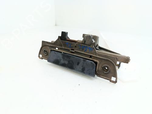 Używane Klamka zewnętrzna drzwi tylnych lewych BMW 3 (E36) 325 td (115 hp) 30938426