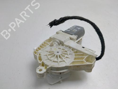 Used Right rear window motor Right rear window motor LAND ROVER RANGE ROVER SPORT I (L320) 2.7 D 4x4 (190 hp) 36386780 36386780