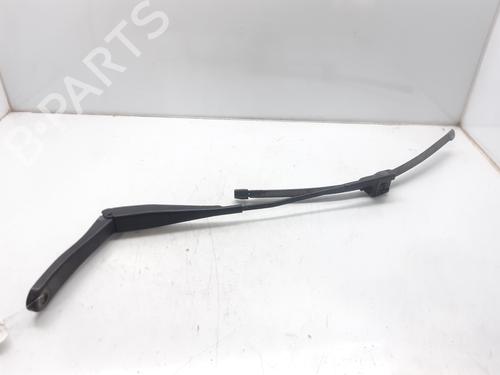 Used Front windshield wiper arm OPEL ASTRA H TwinTop (A04) 1.6 (L67) (105 hp) 8364907