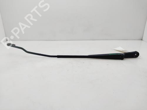 Used Front windshield wiper arm VW NEW BEETLE (9C1, 1C1) 1.6 (102 hp) 32320136