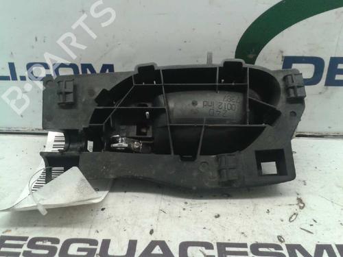 Front right interior door handle PEUGEOT 407 (6D_) 2.0 (6DRFNB, 6DRFNE) | BP3298069I14 