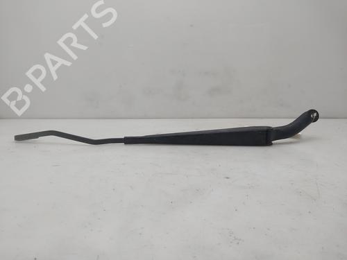 Used Front windshield wiper arm Front windshield wiper arm 37465626 37465626