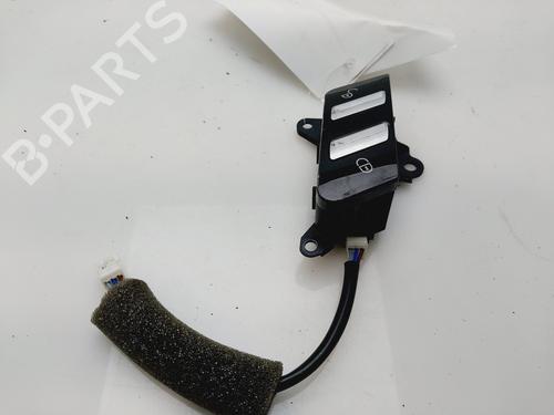 Used Switch MERCEDES-BENZ S-CLASS (W221, V221) S 500 (221.071, 221.171) (388 hp) 23336852