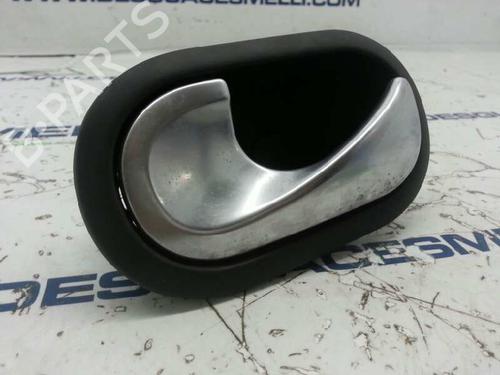 Used Front left interior door handle RENAULT SCÉNIC II (JM0/1_) 1.5 dCi (JM1E, JM16) (106 hp) 3297174
