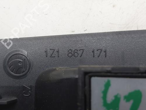 Left front window switch SKODA OCTAVIA II Combi (1Z5) 2.0 TDI | BP38674588I27 - Image 4