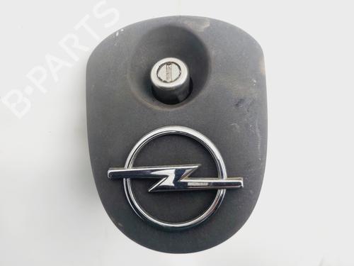 Used Tailgate handle OPEL CORSA B (S93) 1.7 D (F08, F68, M68) (60 hp) 32186300