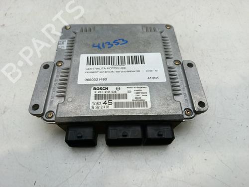 Used Engine control unit (ECU) Engine control unit (ECU) PEUGEOT 307 Break (3E) [2002-2009] 33425656 33425656