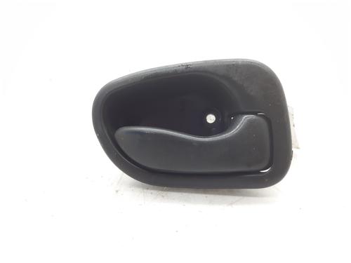 Used Front right interior door handle HYUNDAI ACCENT I (X-3) 1.3 i 12V (84 hp) 12402233