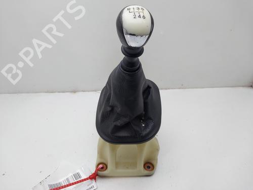 Used Gear lever HYUNDAI ix35 (LM, EL, ELH) [2009-2016]  17447936