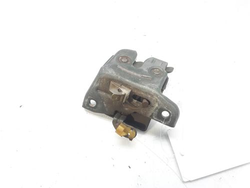 Used Tailgate lock HYUNDAI ACCENT I (X-3) 1.3 i 12V (84 hp) 12407635