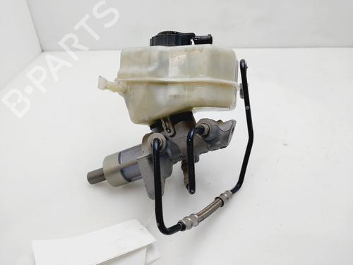 Used Brake master cylinder BMW 3 Touring (E91) 320 d (163 hp) 31670376