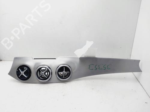 Used Air vent MERCEDES-BENZ GLA-CLASS (X156) GLA 180 (156.942) (122 hp) 26926467