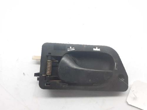 Used Front left interior door handle RENAULT LAGUNA I (B56_, 556_) [1993-2002]  12400152