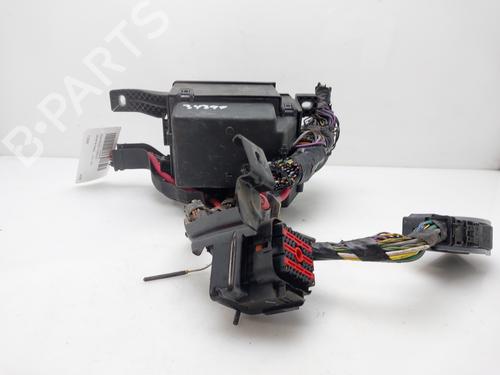 Fuse box JAGUAR XE (X760) 2.0 D | BP18073053E1 