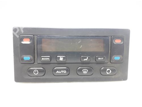 Used Climate control LAND ROVER DISCOVERY II (L318) 2.5 Td5 4x4 (139 hp) 2893114