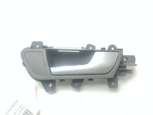 Maneta interior delantera derecha Maneta interior delantera derecha AUDI A4 B8 (8K2) [2007-2017] 33885123 33885123