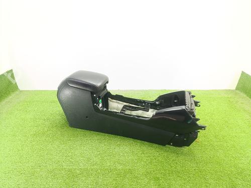 Used Armrest / Center console Armrest / Center console 36938336 36938336