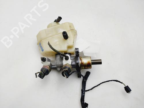 Used Brake master cylinder BMW 3 (E46) 318 i (143 hp) 30717488