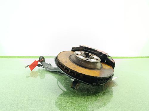 Fusée avant droite VW TOUAREG (7LA, 7L6, 7L7) 5.0 V10 TDI (313 hp) 30401867