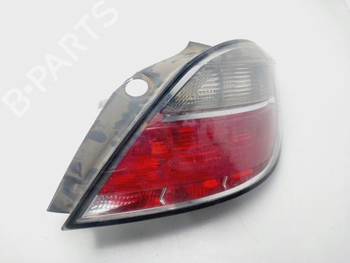 Used Right taillight OPEL ASTRA H (A04) [2004-2014]  29242294