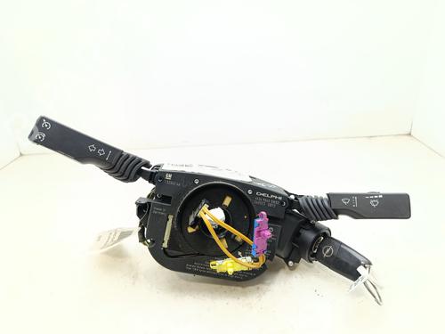 steering-wheel-controls-opel-vectra-c-z02-2002-2003-2004-2005-2006-2007-2008-2009-38045580 main image