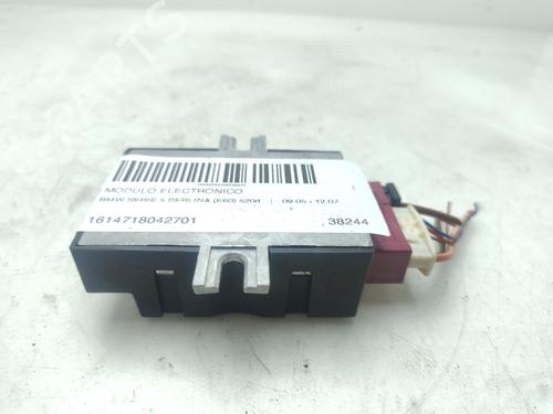 Used Electronic module BMW 5 (E60) 520 d (163 hp) 30590481