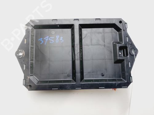 Used Fuse box JAGUAR XF I (X250) 4.2 (298 hp) 30355486